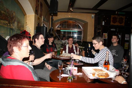 EstaRock Café